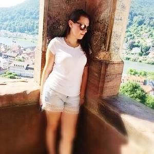 Meet your Posher, Amanda